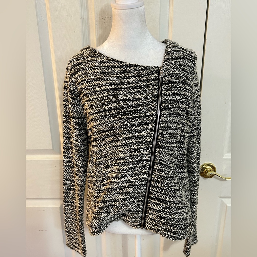 H&M Divided black and white boucle jacket, Large